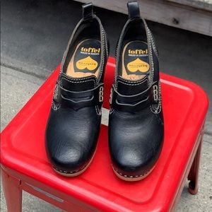 Swedish Hasbeens Toffel Clogs